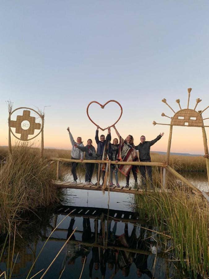 Uros Lodge Lover Titiqaqa Puno Exterior photo